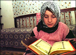Hibba Ibrahim reads the Qur'an
