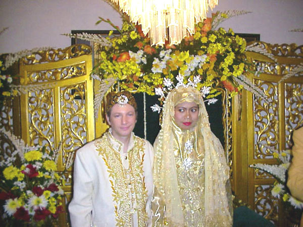 Emad-ud-deen and Eva at their wedding