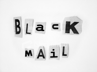 blackmail-message