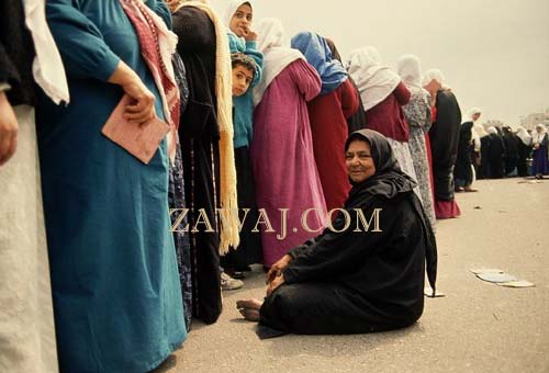Muslim women and mothers in line